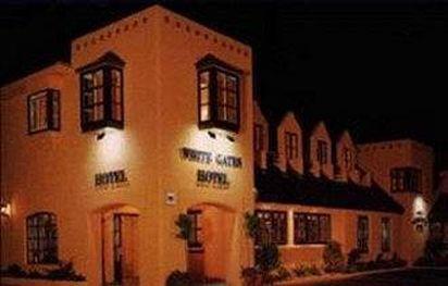 Whitegates Pub & Accommodation Killarney Extérieur photo